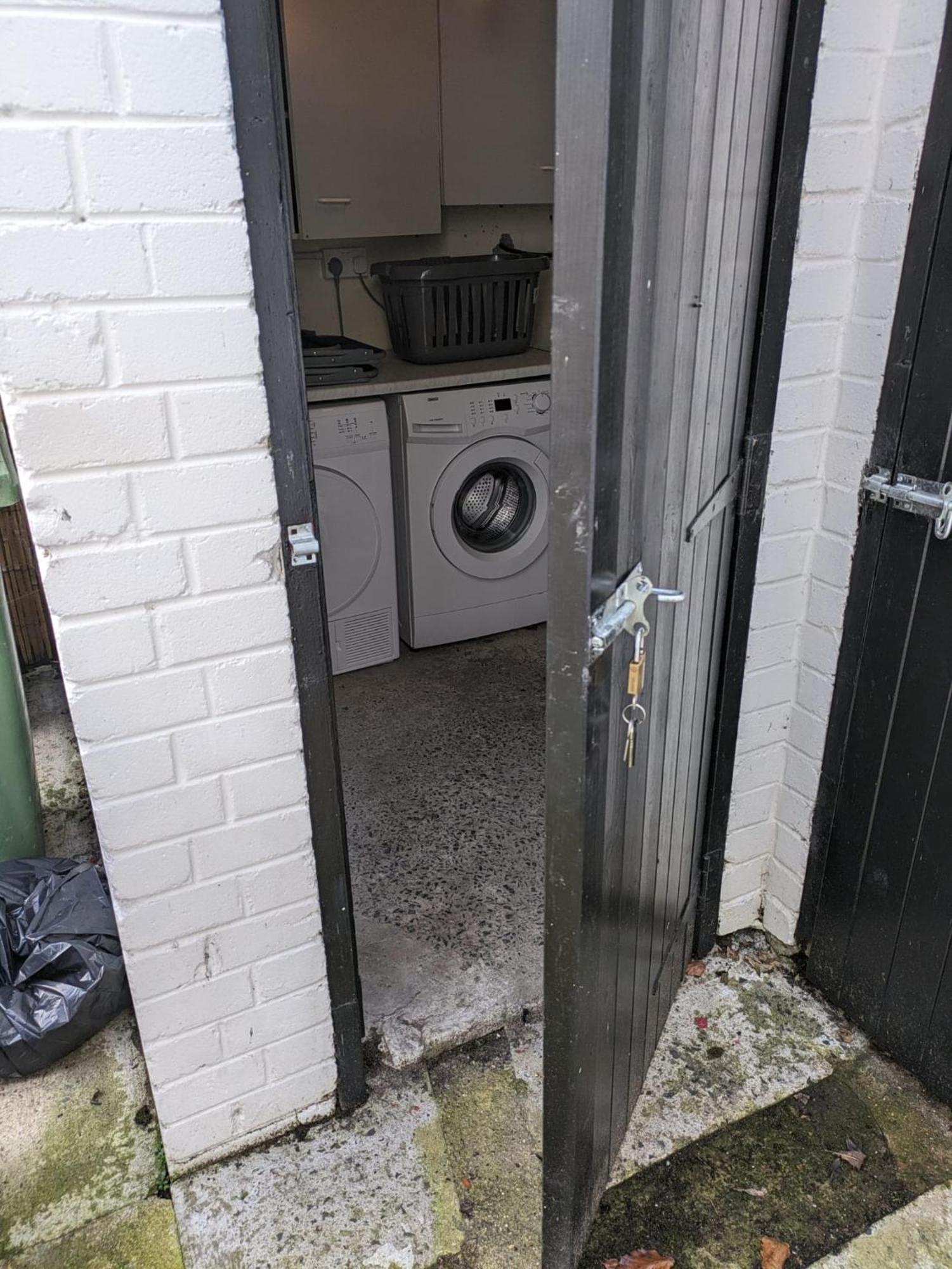 Staybynumbers - Spacious Three Bed House Royal Hillsborough Exterior foto